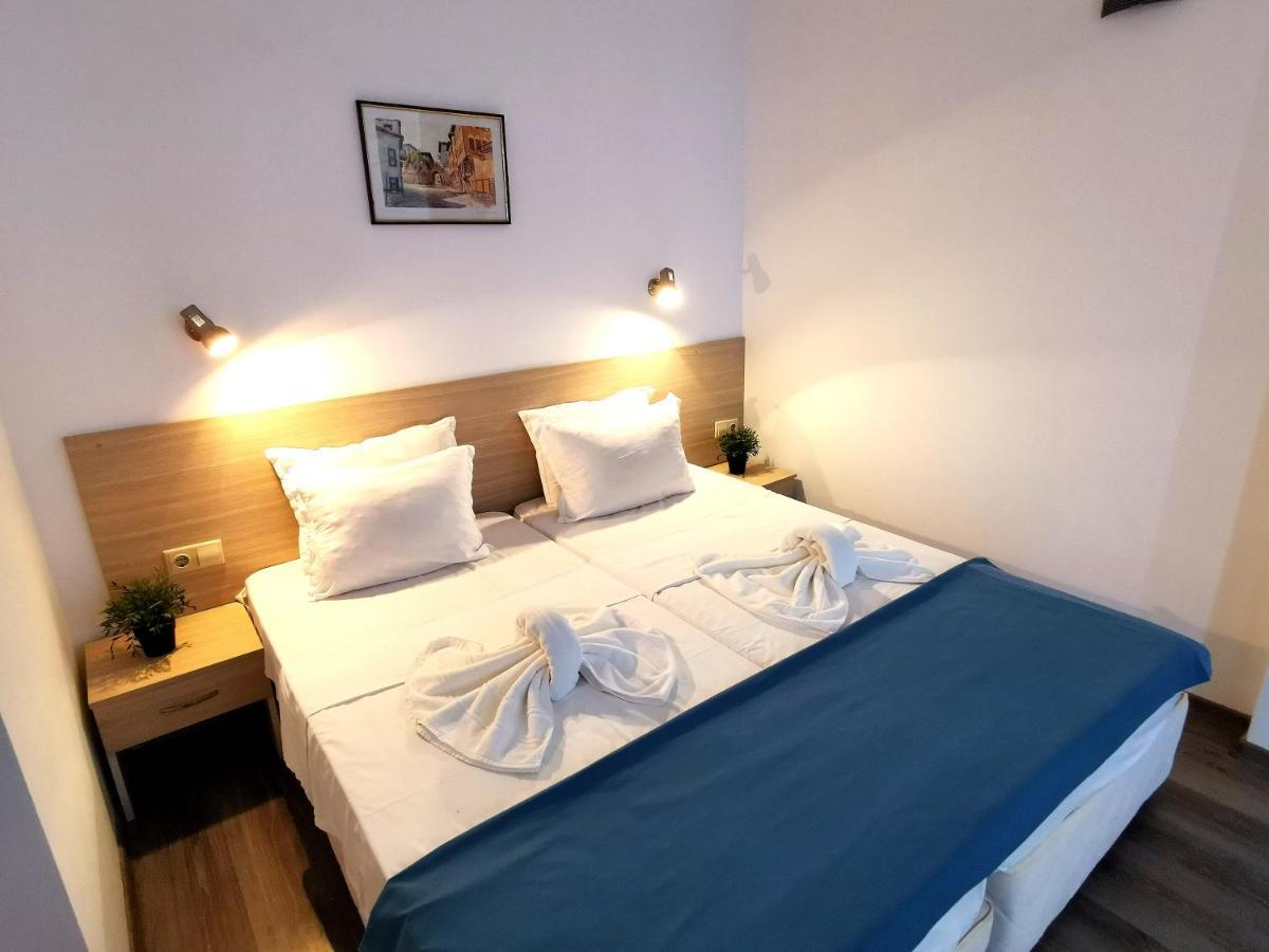 Hotel Largo 3*