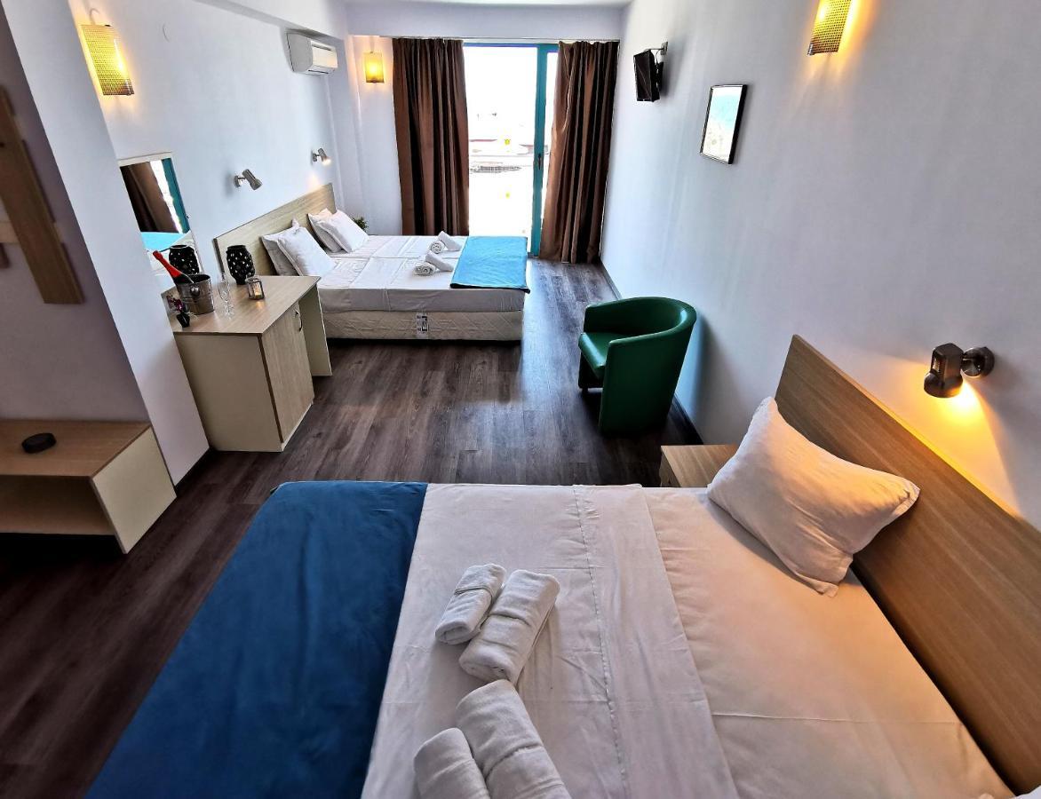 Largo Hotel 3*